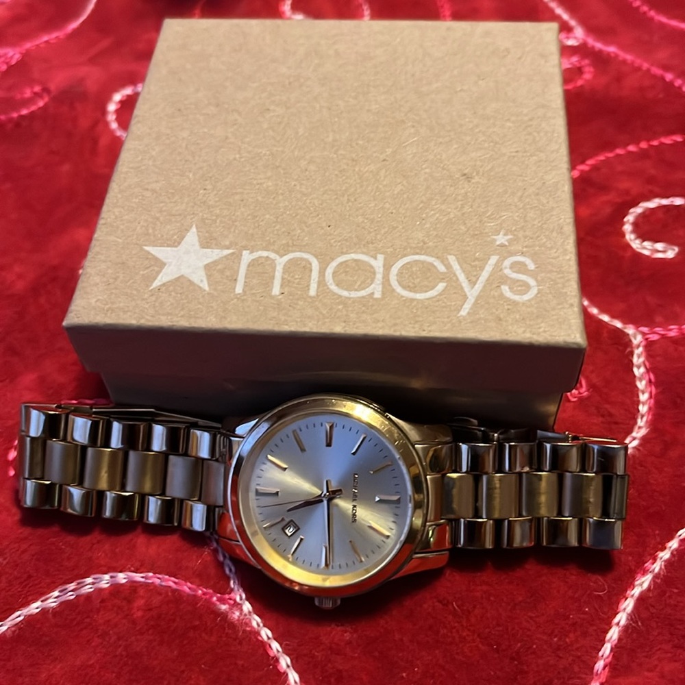 Men Watch - Picture 4 of 4